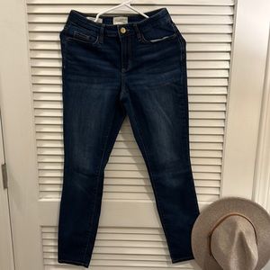 Universal Thread Mid Rise skinny jeans